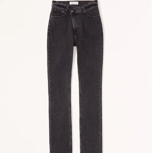 Curve Love Ultra High Rise 90s Slim Straight Jean-Criss-Cross Waistba